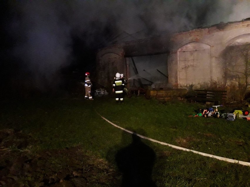 Pożar stodoły w Ścigowie. Jeden z mieszkańców wsi był reanimowany