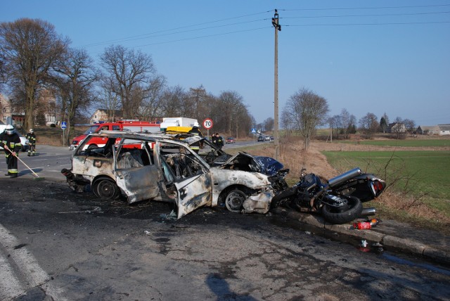 Marzec 2010
Na drodze krajowej nr 22 w miejscowości Sucumin, w wyniku czołowego zderzenia motocykla z osobowym volkswagenem zginął 31-letni motocyklista. 
Volkswagen zapalił się i 41-letni kierowca  oraz dwóch pasażerów tego pojazdu z obrażeniami ciała trafili do szpitala.