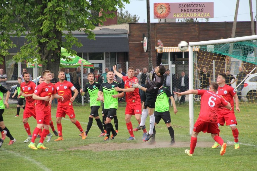 Zieloni Lubosz - Warta Międzychód 0:3 (0:2) - 14 maja 2017