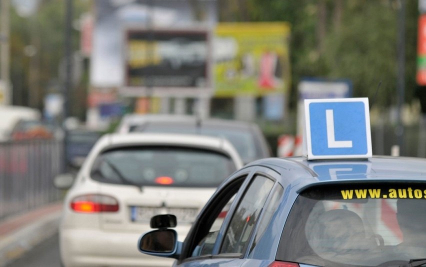 Zobacz kolejne plansze. Przesuwaj zdjęcia w prawo - naciśnij...