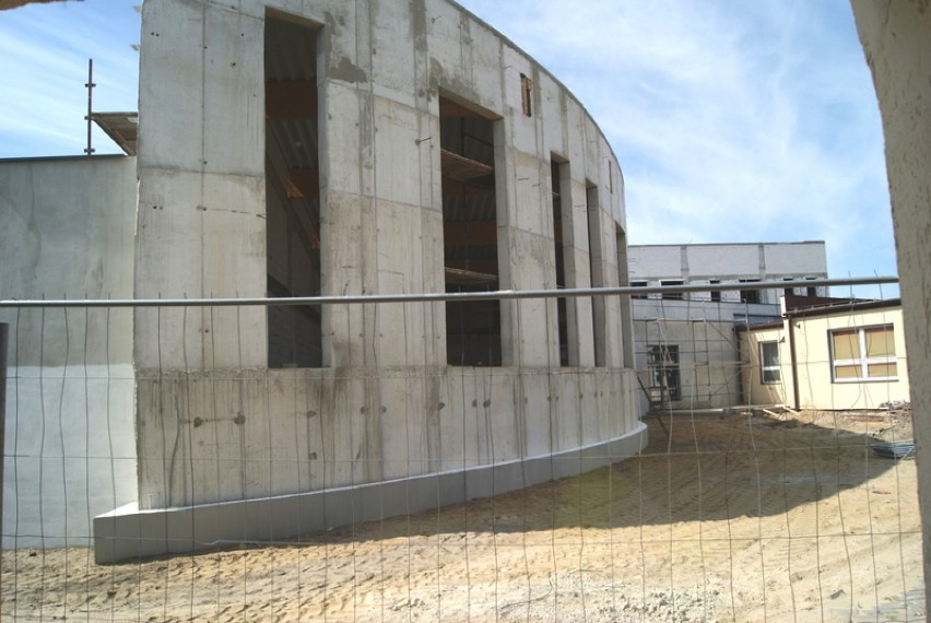 Budowa sali sportowej w Gizałkach idzie zgodnie z planem