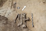 Niezwykłe odkrycie archeologów. Znaleziono trzy ciała sprzed prawie 400 lat!