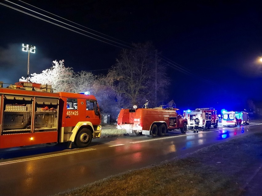 Kolejny pożar w Ostrowcu Świętokrzyskim. Jedna osoba nie żyje [ZDJĘCIA]