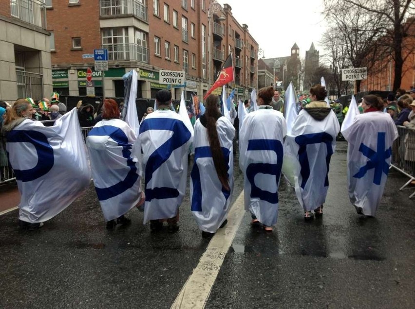 Poznaniacy na paradzie św. Patryka w Dublinie