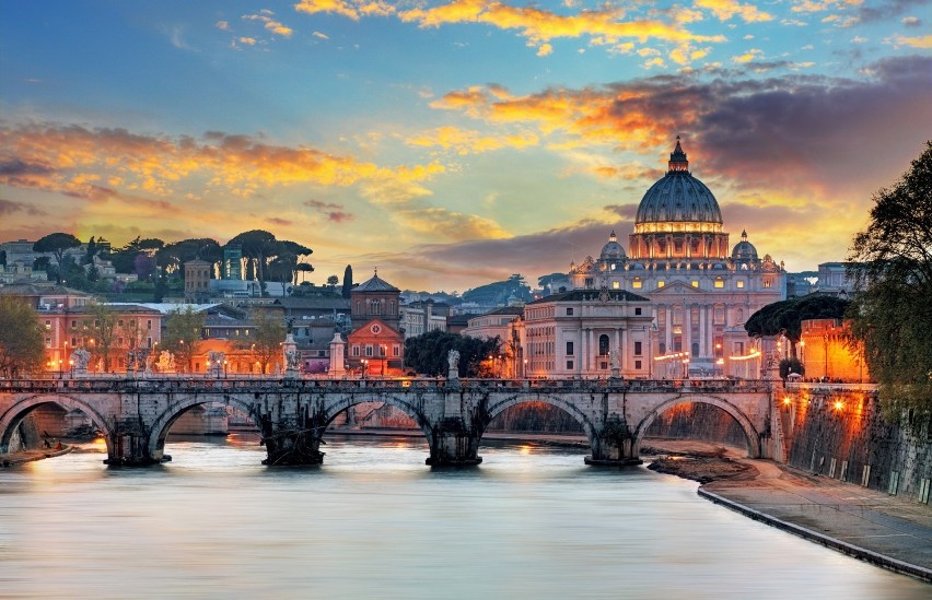 Rzym zachwyca starożytną architekturą, wielkimi zbiorami...