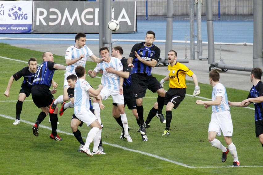 Zawisza Bydgoszcz - Stomil Olsztyn 2:3 (1:2). Fot. Marek...