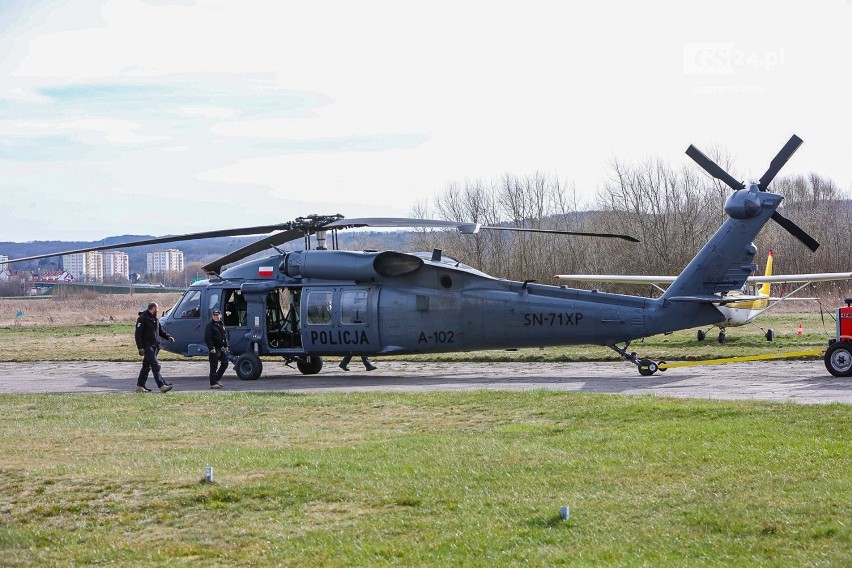 Policyjny helikopter Black Hawk już odleciał ze Szczecina