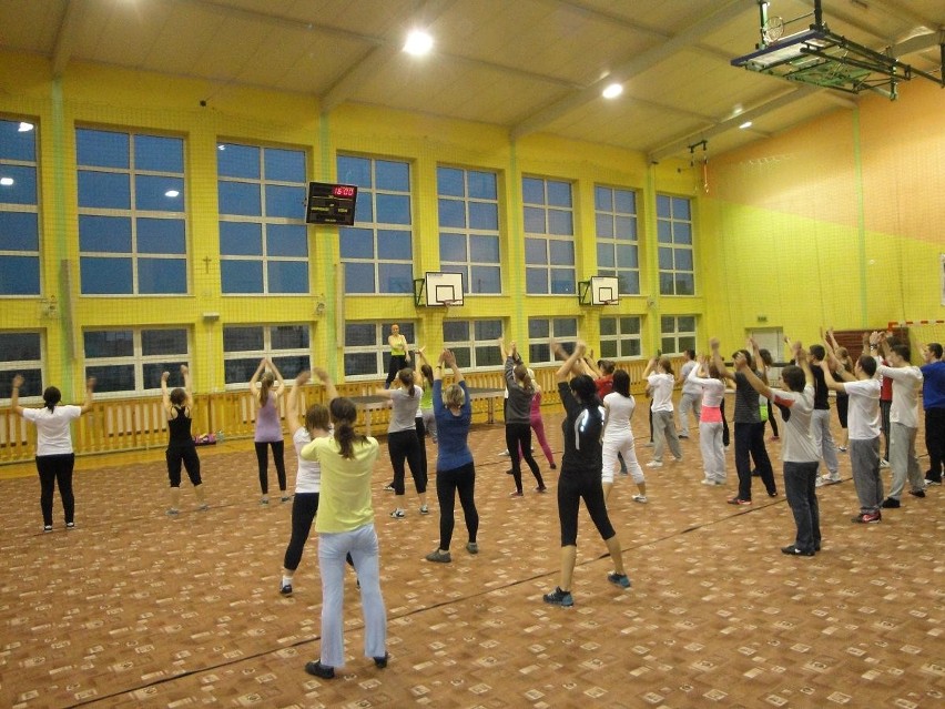 Śrem: zumba w Zespole Szkół Ekonomicznych [ZDJĘCIA]