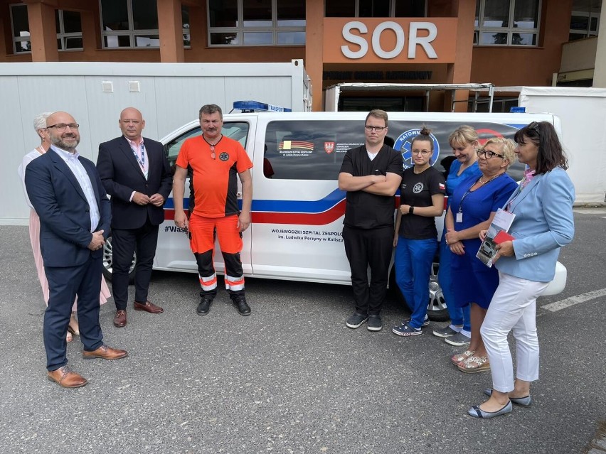 Szpital w Kaliszu ma nowy samochód do transportu pacjentów...