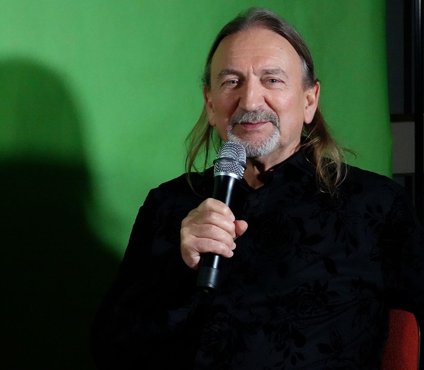 Marek Piekarczyk na festiwalu "Muzyka dla wszystkich" w Łososie Dolnej. Scena zawrzała od rockowego brzmienia 