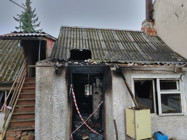 Na portalu zrzutka.pl trwa zbiórka na pomoc po pożarze dla 78-letniej mieszkanki Osielska.