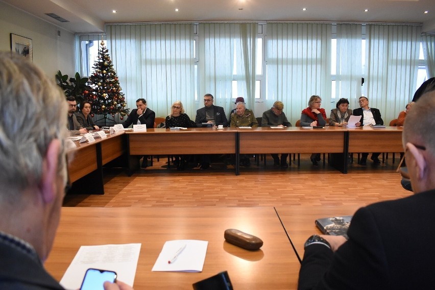 W kieleckim magistracie dyskutowano o organizacji obchodów rocznic i wydarzeń historycznych w Kielcach w 2023 roku