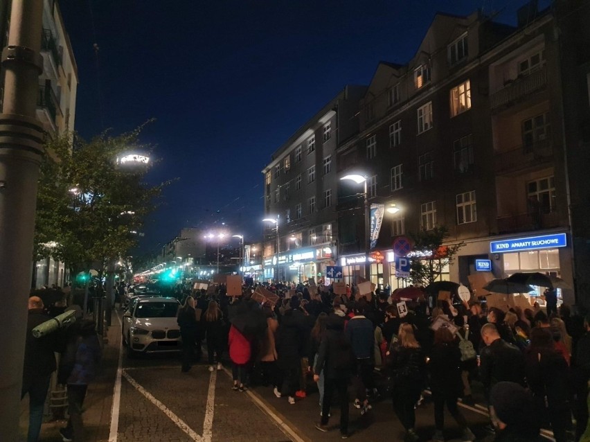 Gdyński protest przeciwników zaostrzenia przepisów...