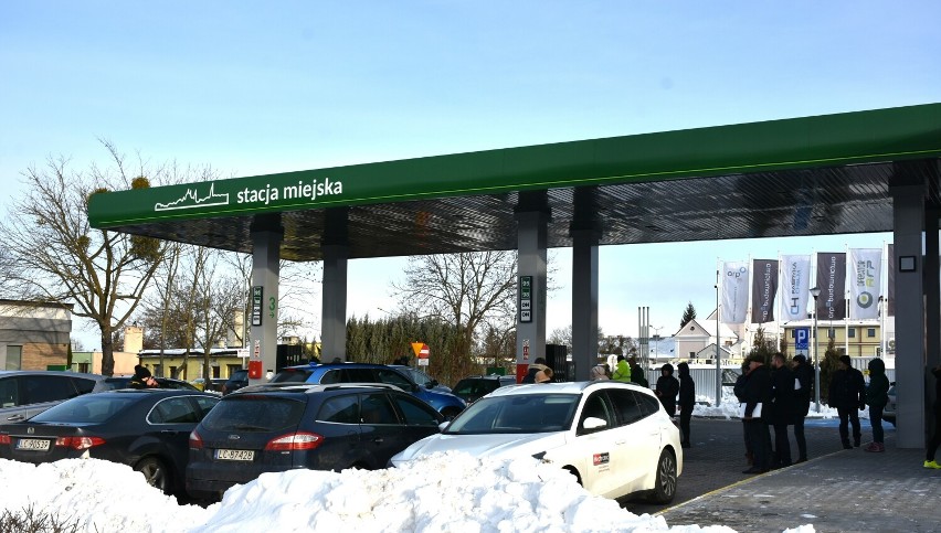 Pierwsza w Chełmie i regionie miejska stacja paliw już otwarta. Promocyjne ceny przyciągnęły klientów. Zobacz zdjęcia