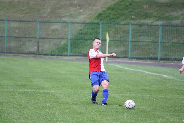 Damian Sołtysik strzelił w Błędowie dwie bramki.