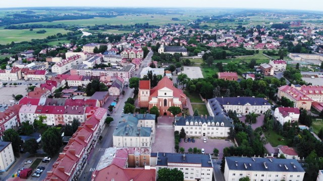 Firma ARMAPAK Sp. z o.o. Sp. k. jest pierwszym w Łomży przedsiębiorcą, którą objęto decyzją o wsparciu w ramach Polskiej Strefy Inwestycji.