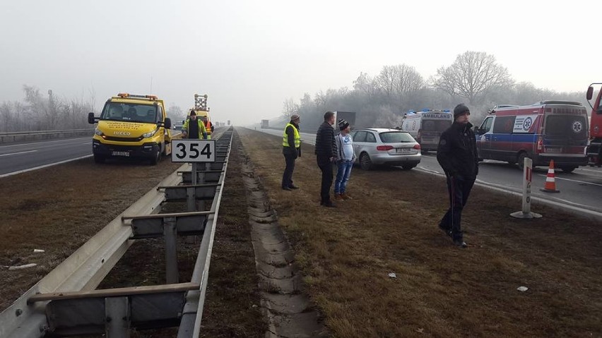 A4 Mysłowice: śmiertelny wypadek na autostradzie. Droga całkowicie zablokowana