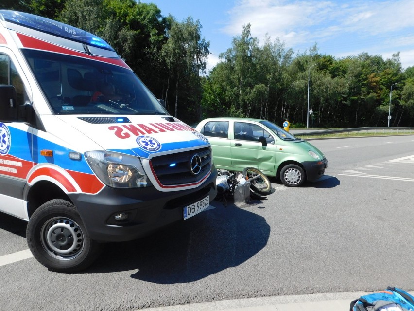 Wypadek na skrzyżowaniu ulic Sikorskiego i Przemysłowej w Wałbrzychu