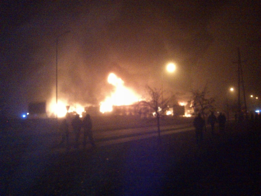Spłonęło Bricomarche w Wągrowcu [FOTO, VIDEO]