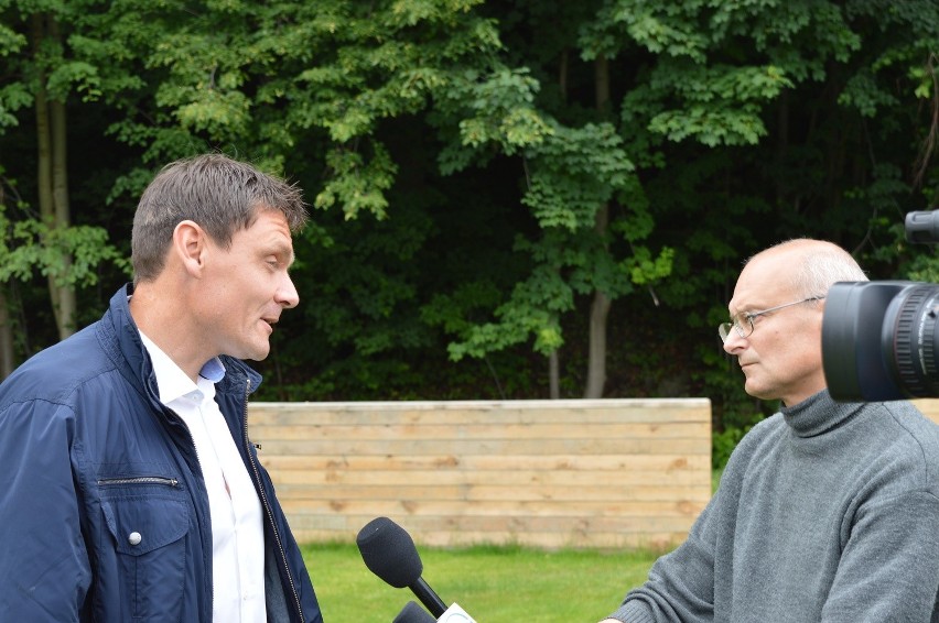 Minister Adam Korol na nowej skoczni w Wiśle