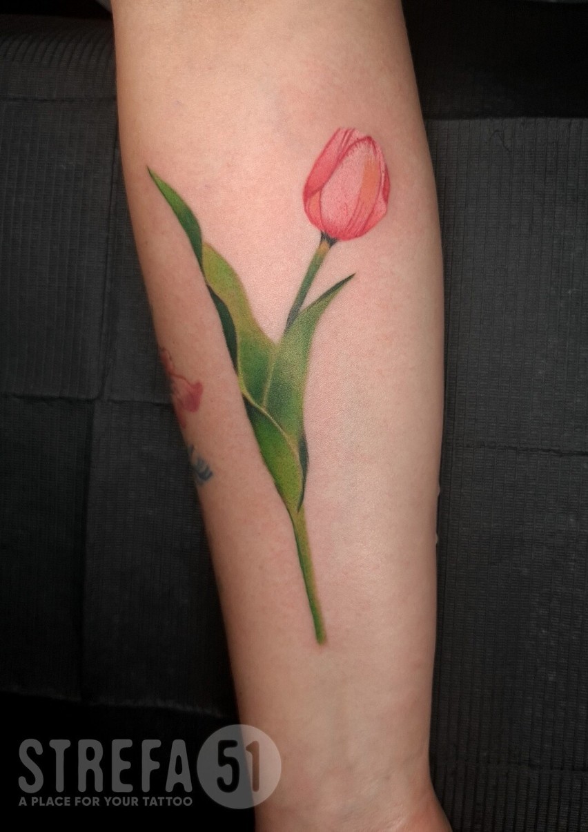 Tatuaż na rękę dla kobiety