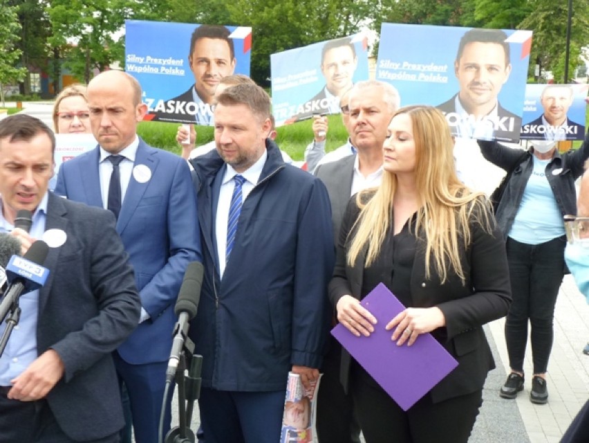 Wybory prezydenckie 2020: W Radomsku Borys Budka namawiał do głosowania na Rafała Trzaskowskiego [ZDJĘCIA, FILM]
