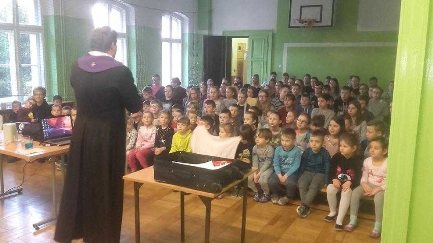 Rekolekcje uczniów szkoły w Kuczkowie