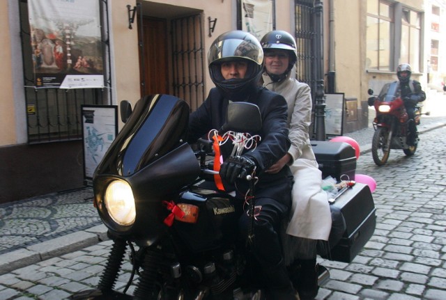 Motocyklem do ślubu w Legnicy