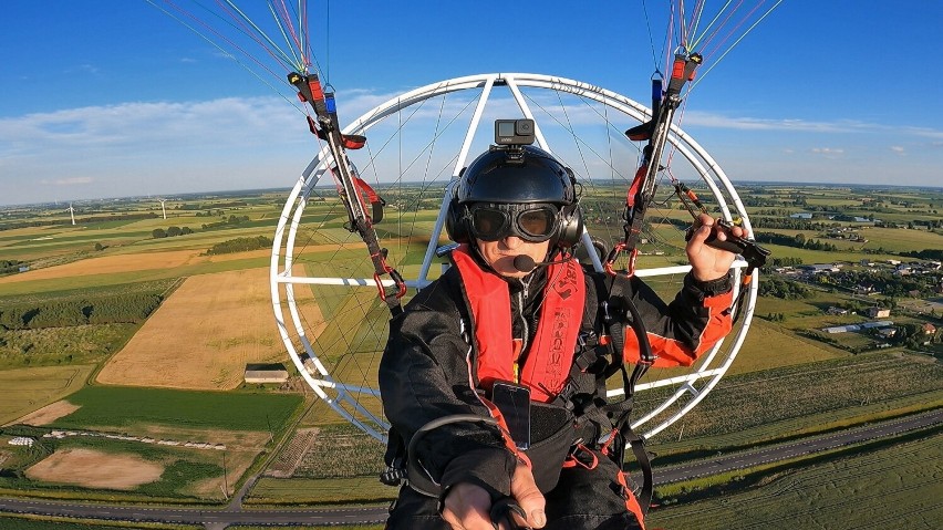 Tym razem Robert Osiński motoparalotnią przeleciał z Bielic...