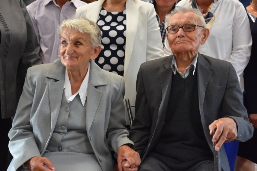 Piękny jubileusz w Kociałkowej Górce. Marianna i Stanisław Brzęccy mają 65-letni staż małżeński