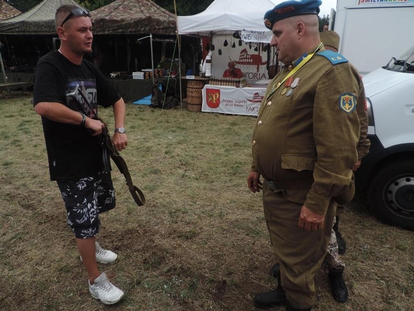 Piknik militarny w Jastrowiu 9 sierpnia 2013