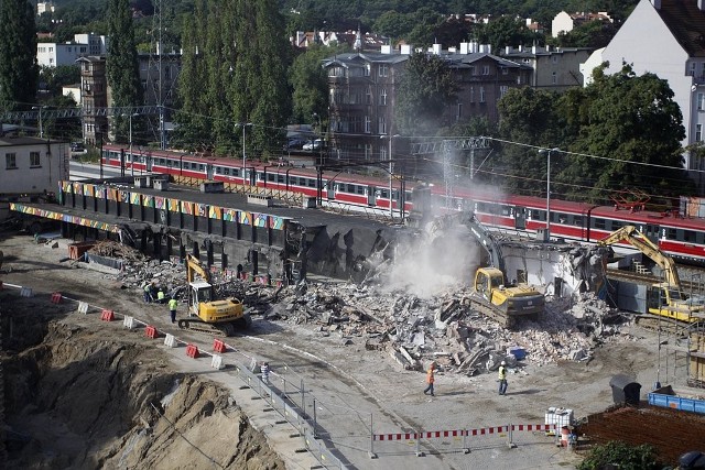 Burzenie dworca w Sopocie