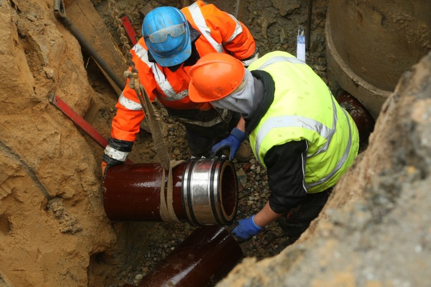 Przebudowa kanalizacji deszczowej - prace prowadzone...