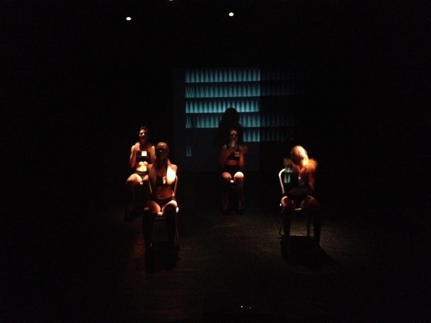 Horizontal/Vertical - niecodzienny spektakl już 30 sierpnia 2013 w Teatrze Academia