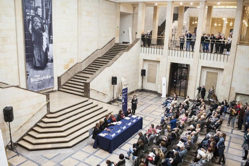 Muzeum Narodowe w Warszawie
Wstęp za darmo we wtorek
Al....