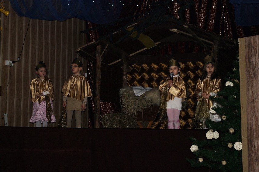 Żory Przedszkole nr 17: Dzieci przygotowały w niedzielę Jasełka o Dobrej Nowinie. Zobacz zdjęcia!