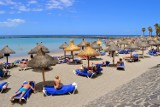 Uwaga na mandaty podczas plażowania w Hiszpanii. Nawet 3 tysiące euro kary za pozostawienie ręcznika na plaży