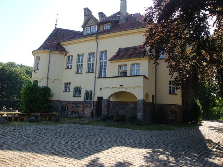 Pałac Below w Sławutówku

W Sławutówku znajduje się dawny...