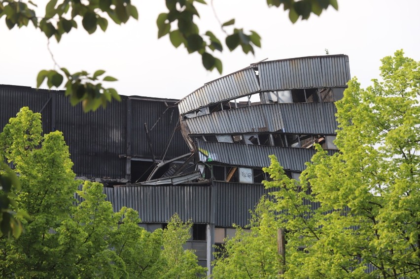 Zawalił się budynek na terenie byłej kopalni Mysłowice....