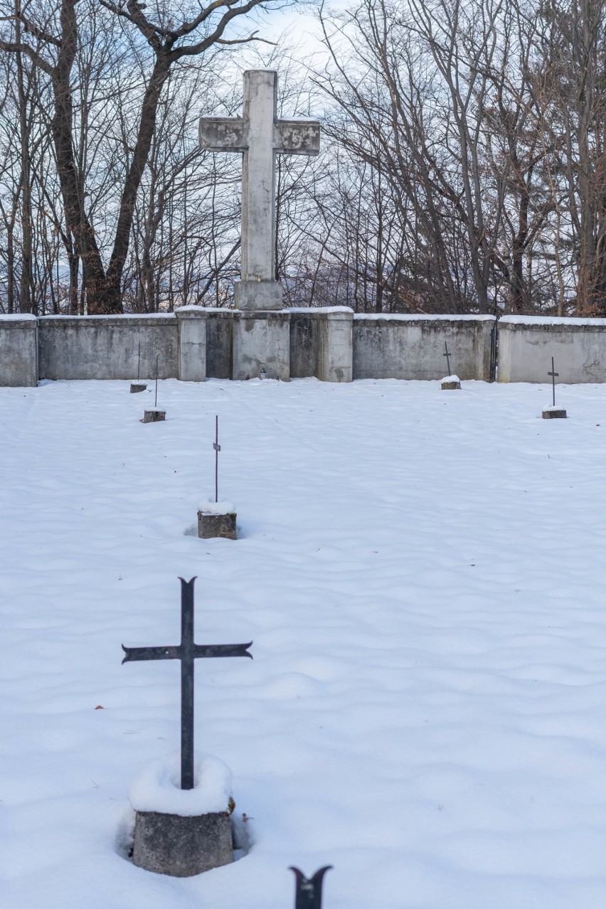 Uczniowie szkoły w Bystrej będą opiekować się cmentarzem wojennym nr 88 w Gorlicach