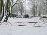 Przełęcz Jugowska: kierowcy niszczą trasy i blokują przejazdy dla GOPR. Parkują gdzie popadnie