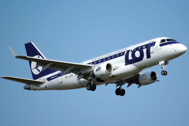 Embraer E-170 w barwach LOTu