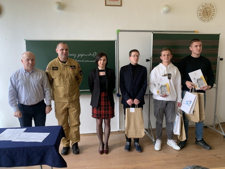 Ogólnopolski Turniej Wiedzy Pożarniczej „Młodzież Zapobiega Pożarom” w Sandomierzu. Znamy zwycięzców. Zobacz zdjęcia