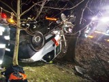 Wypadek w Królikowie.  Dachował samochód Iveco [ZDJĘCIA]