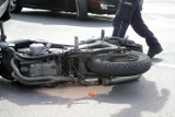 W wypadku na ul. Wojska Polskiego w Bydgoszczy uczestniczył samochód osobowy i motocykl