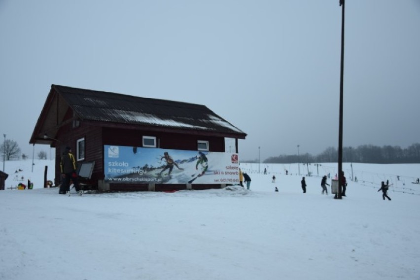 W pobliżu Skarszew można pojeździć na stoku narciarskim ZDJĘCIA 