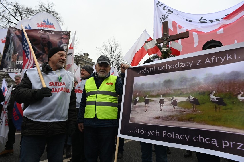 Policja podsumowuje środowy protest rolników w Warszawie.