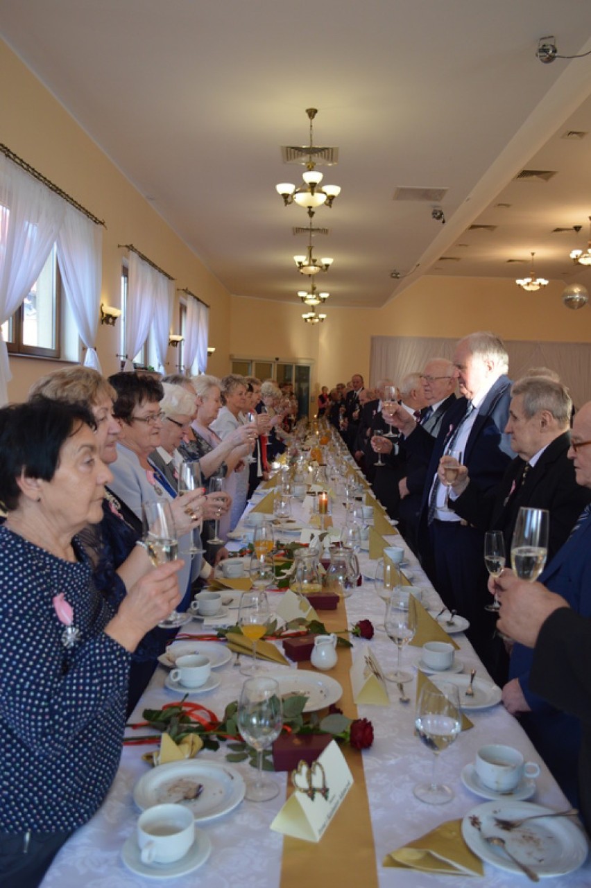 Jubileusz 50-lecia pożycia małżeńskiego dla 25 par z gminy...