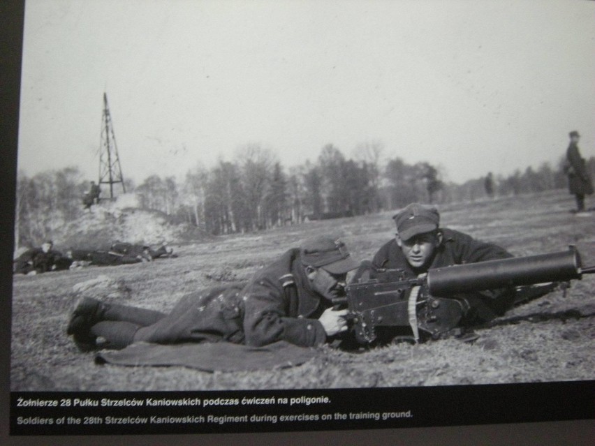 Zdjęcia 28 Pułku Strzelców Kaniowskich "Dzieci Łodzi"