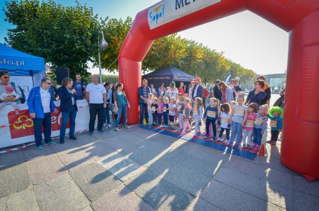 W sobotę w Sopocie biegacze rywalizowali przy pięknej pogodzie